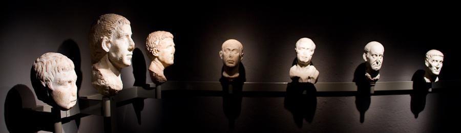 Roman sculptures in the Museu d'Historia de Barcelona, Placa de Rei